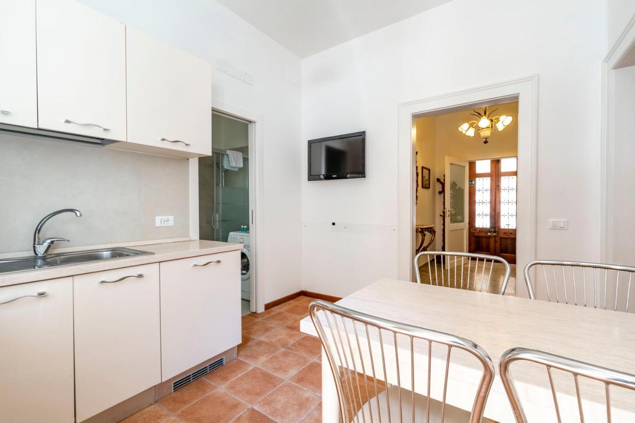 Queen House Venezia Екстер'єр фото